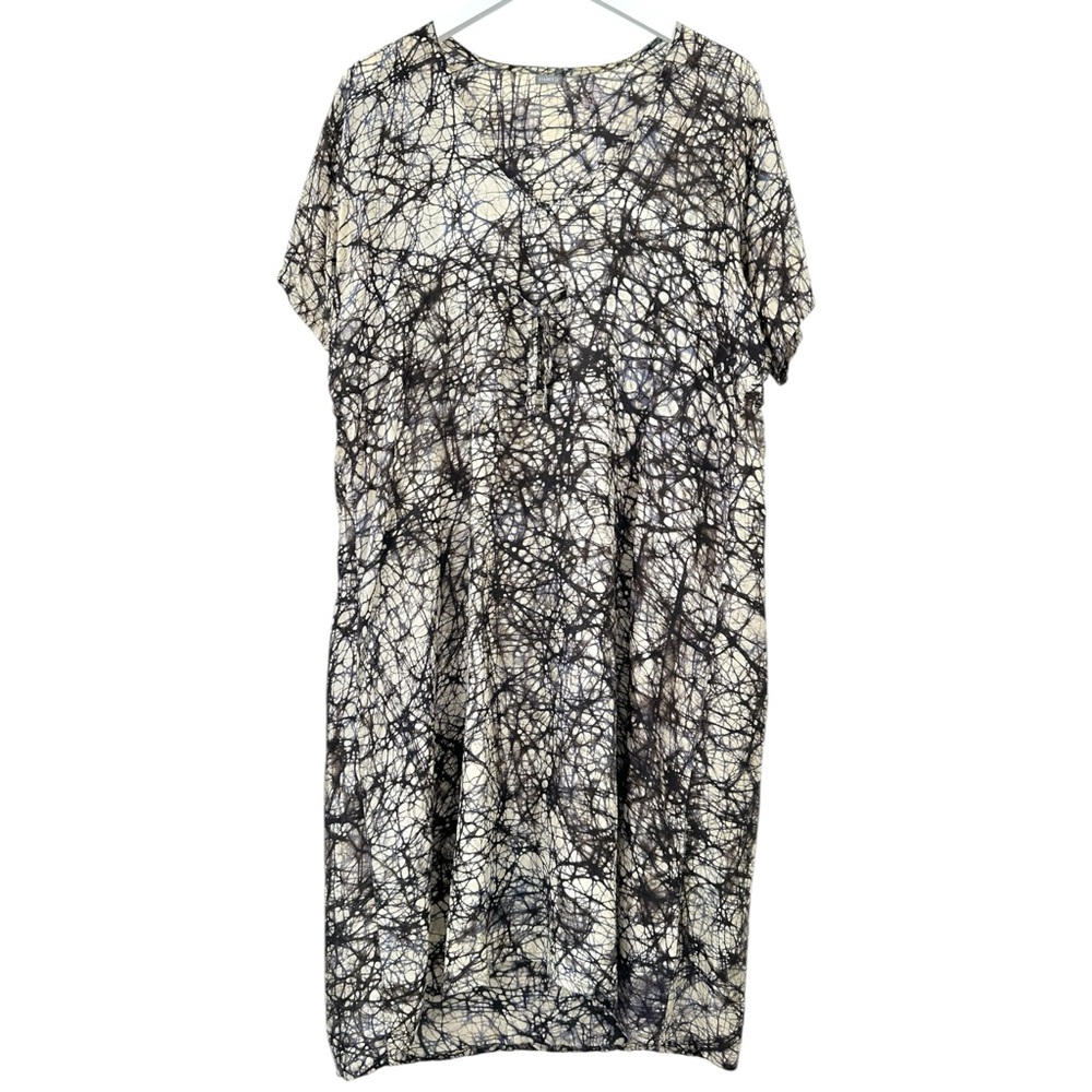 Matta White Purple Black Abstract Ink Print Short Sleeve Silk Midi Dress